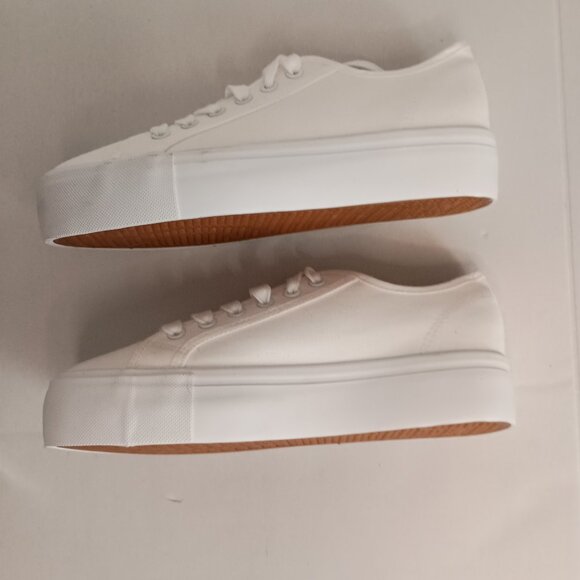 Women's Platform Understated Minimalist White Like New Size 8 - Picture 5 of 10
